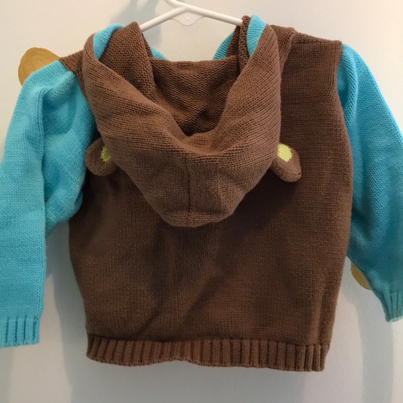 Zip up hoodie sweater with monkey ears - Picture 3 of 4